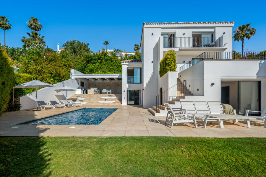 Hill Club 36 - Villa contemporánea, cinco dormitorios, Nueva Andalucía