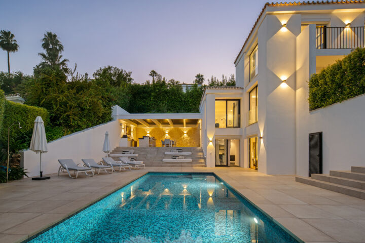 Hill Club 36 - Contemporary five-bedroom villa, Nueva Andalucía