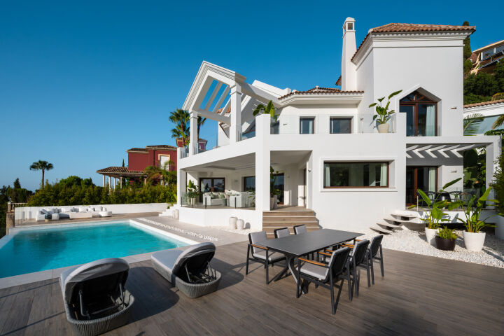 Villa Aura - Exceptional Turnkey Property in Benahavis