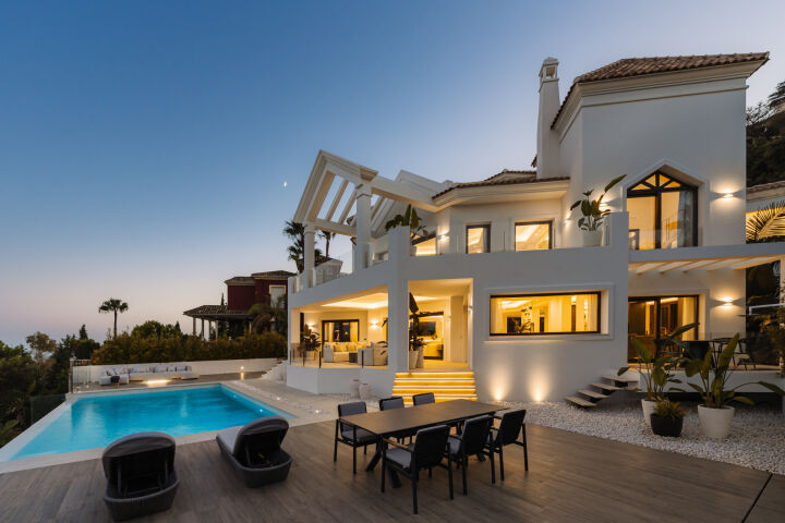 Villa Aura - Exceptional Turnkey Property in Benahavis