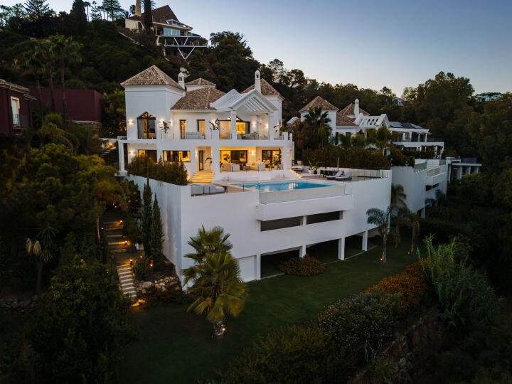Villa Aura - Exceptional Turnkey Property in Benahavis
