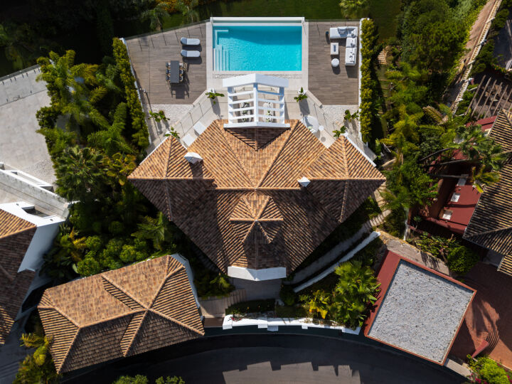 Villa Aura - Exceptional Turnkey Property in Benahavis