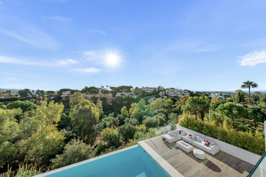 Villa Aura - Exceptional Turnkey Property in Benahavis