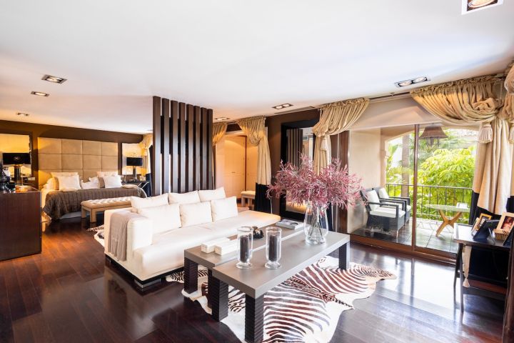 Villa Oso - Espectacular villa de estilo andaluz en Los Monteros