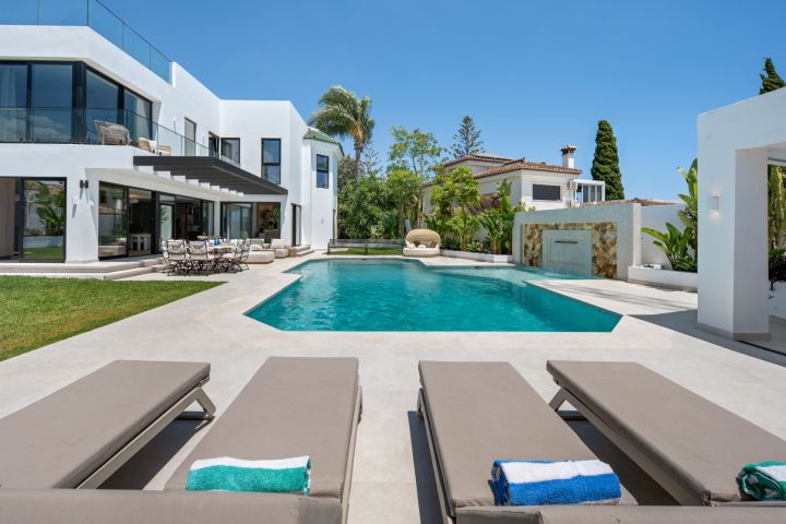 Bel Air Bleu - A Resort-Style Villa With a Soul of Its Own