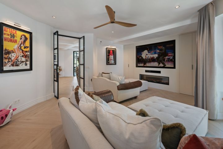 Bel Air Bleu - A Resort-Style Villa With a Soul of Its Own
