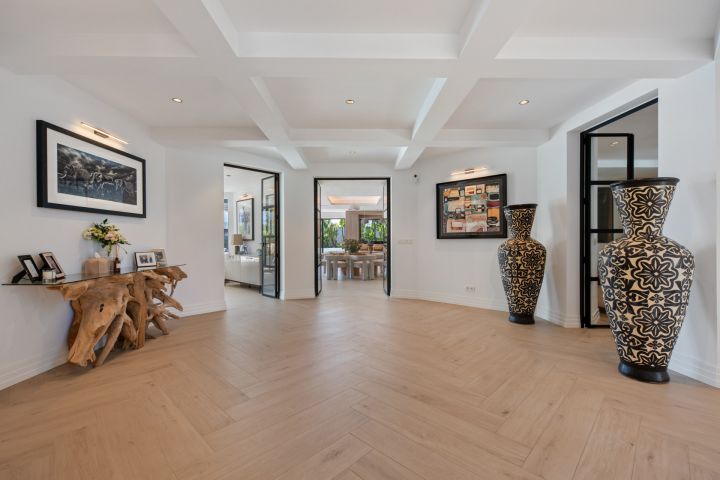 Bel Air Bleu - A Resort-Style Villa With a Soul of Its Own