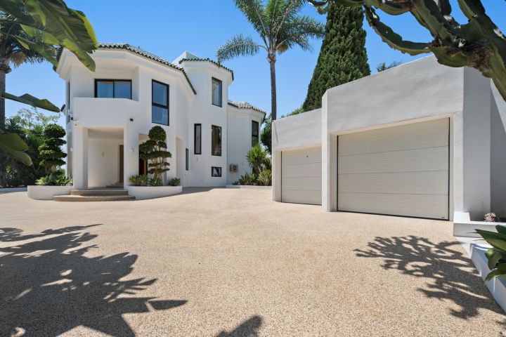 Bel Air Bleu - A Resort-Style Villa With a Soul of Its Own