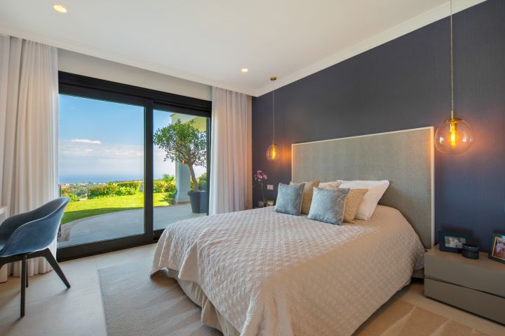 Marbella Hill Club 22 - Villa de luxe à flanc de montagne sur le Golden Mile de Marbella