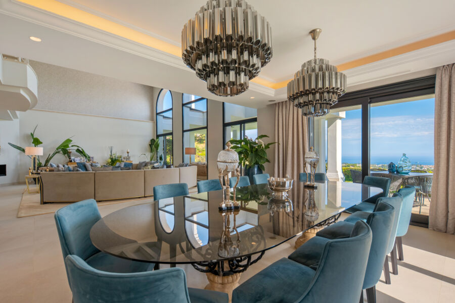 Marbella Hill Club 22 - Mountainside Luxury Villa in Marbella Golden Mile
