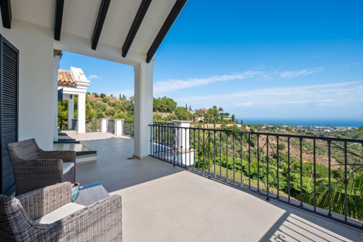 Marbella Hill Club 22 - Villa de luxe à flanc de montagne sur le Golden Mile de Marbella