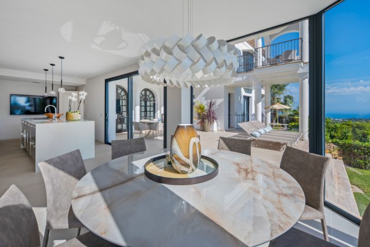 Marbella Hill Club 22 - Villa de luxe à flanc de montagne sur le Golden Mile de Marbella