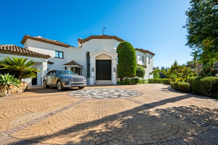 Marbella Hill Club 22 - Villa de luxe à flanc de montagne sur le Golden Mile de Marbella
