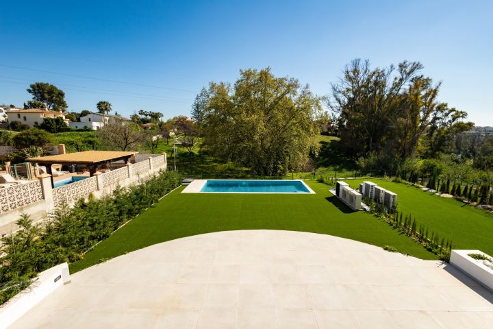 Treetops 5 - Modern Corner Townhouse in Guadalmina Alta