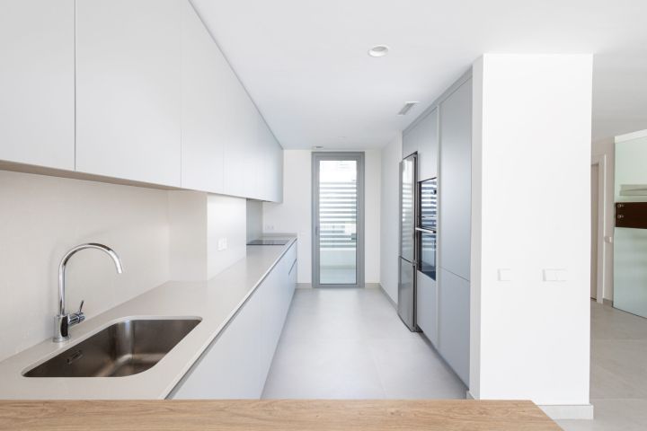 Treetops 5 - Modern Corner Townhouse in Guadalmina Alta