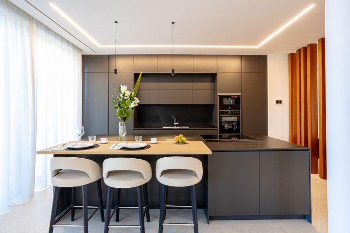 Villa Miura - 4-Bedroom Luxury Villa in the New Golden Mile, Estepona