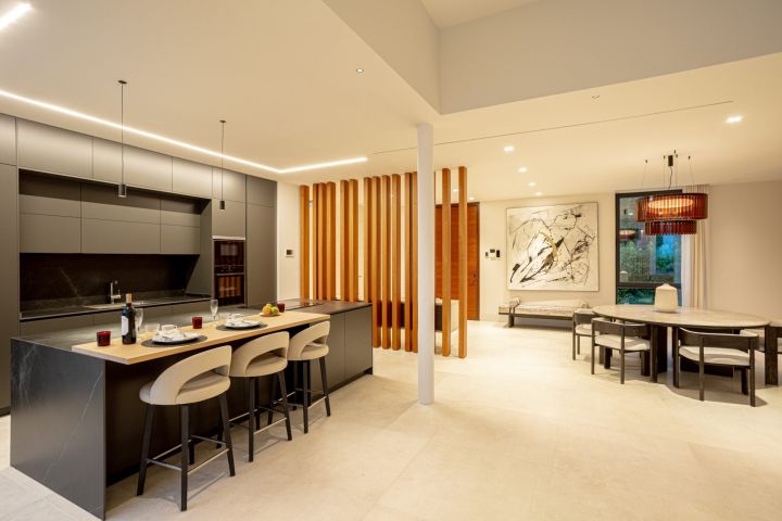 Villa Miura - 4-Bedroom Luxury Villa in the New Golden Mile, Estepona