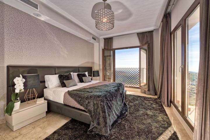 Benahavis Hills Country Club - White Mountain Andalusian-Style Residence