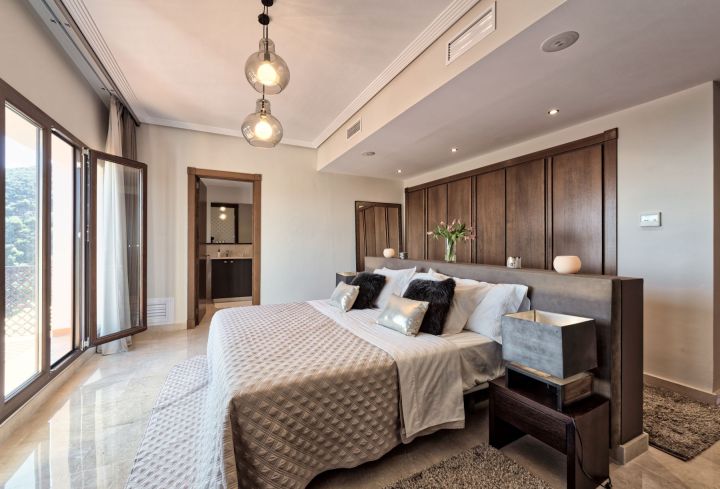Benahavis Hills Country Club - White Mountain Andalusian-Style Residence