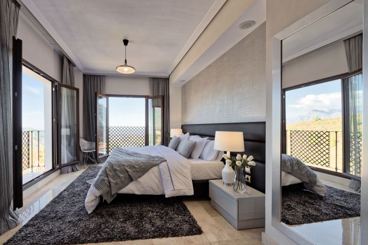 Benahavis Hills Country Club - White Mountain Andalusian-Style Residence