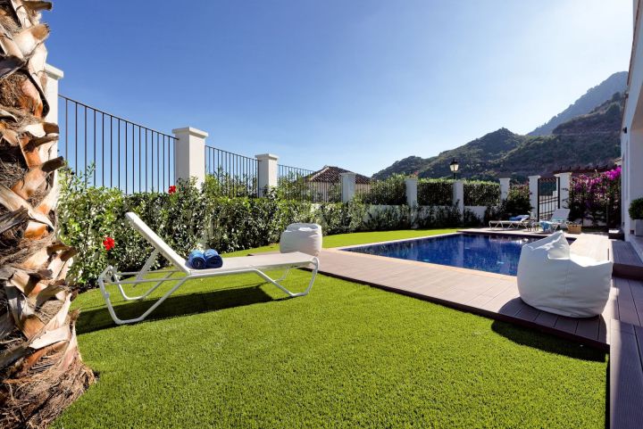 Benahavis Hills Country Club - White Mountain Andalusian-Style Residence