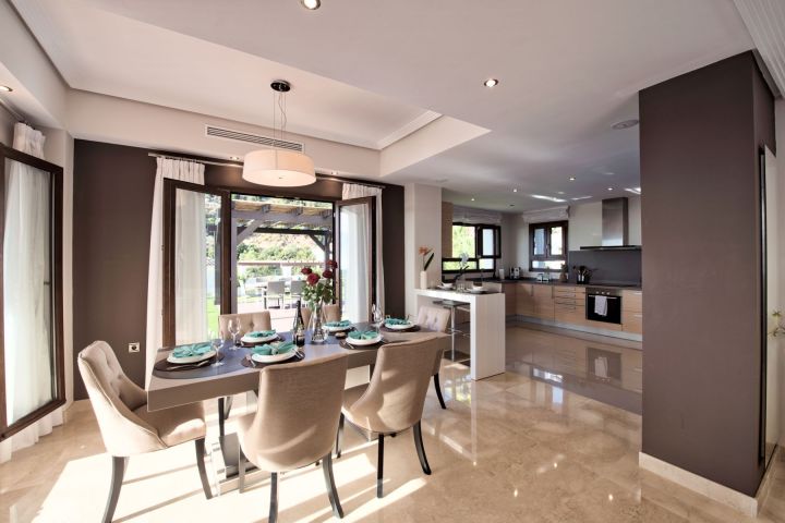 Benahavis Hills Country Club - White Mountain Andalusian-Style Residence