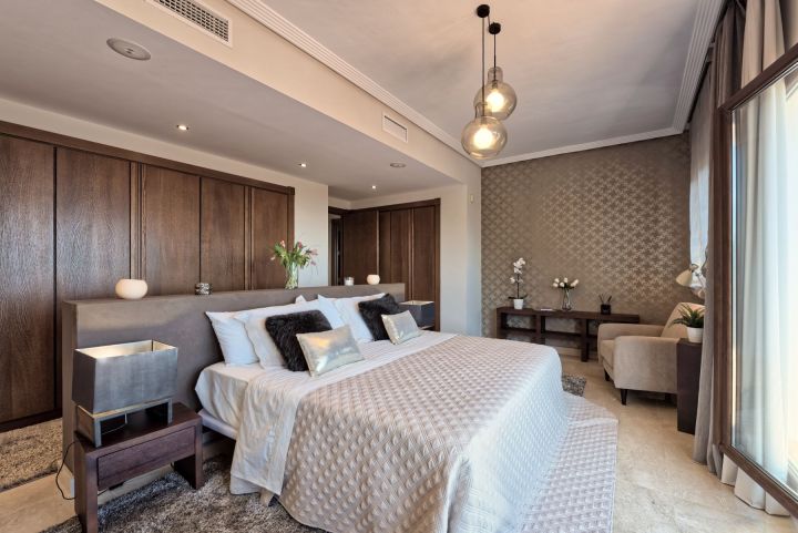 Benahavis Hills Country Club - White Mountain Andalusian-Style Residence