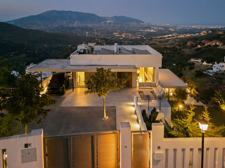 Villa La Mairena - Incredible Villa with Panoramic Views