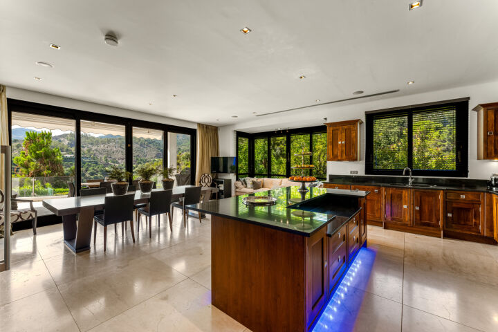 Villa Tilo - Luxury Mediterranean Villa in La Zagaleta