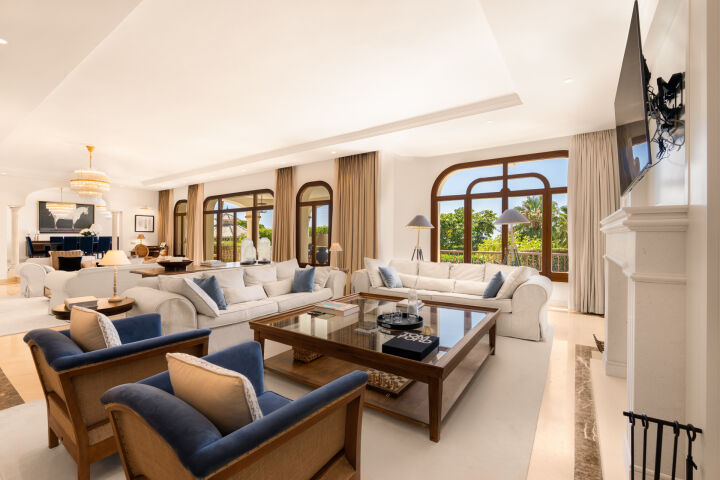 Villa Serenata - A Classic Mediterranean Villa Above Marbella's Golden Mile