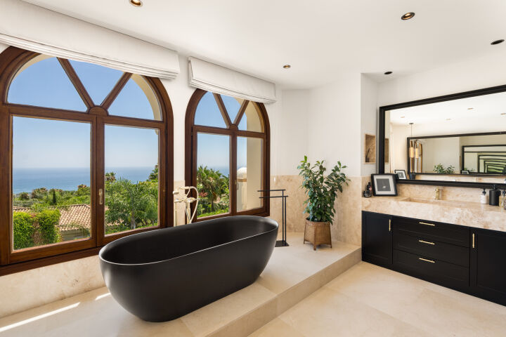 Villa Serenata - A Classic Mediterranean Villa Above Marbella's Golden Mile