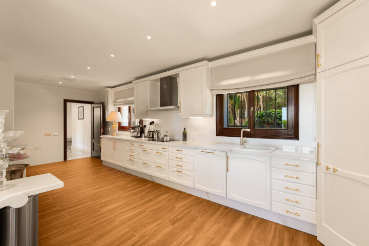 Villa Serenata - A Classic Mediterranean Villa Above Marbella's Golden Mile