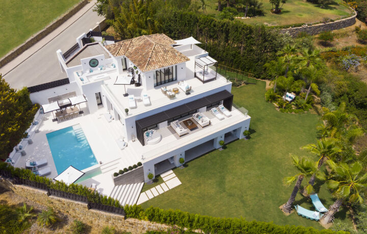 Casiopea 24 - Luxury Property featuring Modern Design in Nueva Andalucia