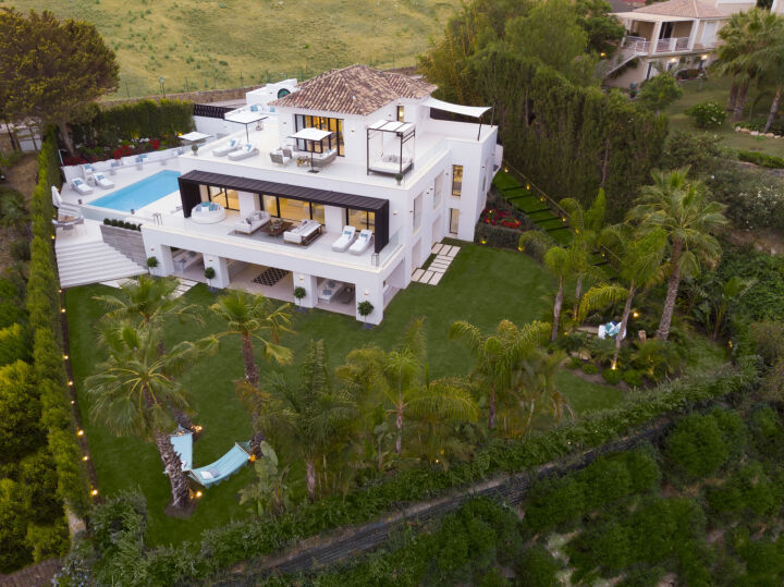 Casiopea 24 - Luxury Property featuring Modern Design in Nueva Andalucia