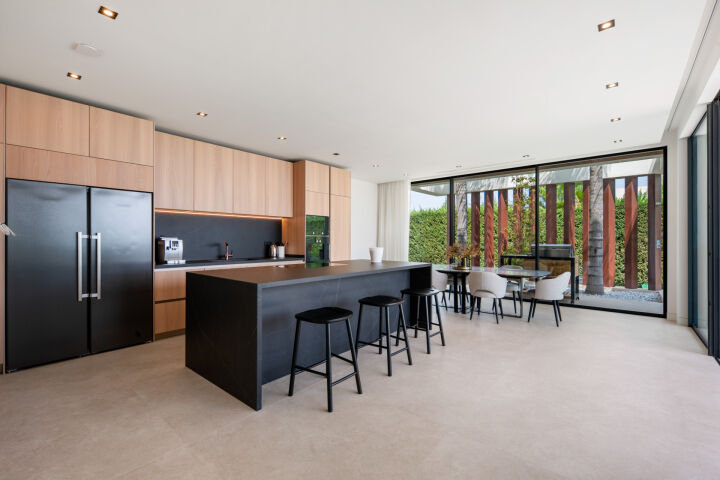 Villa Spectre - Modern Villa in Los Flamingos