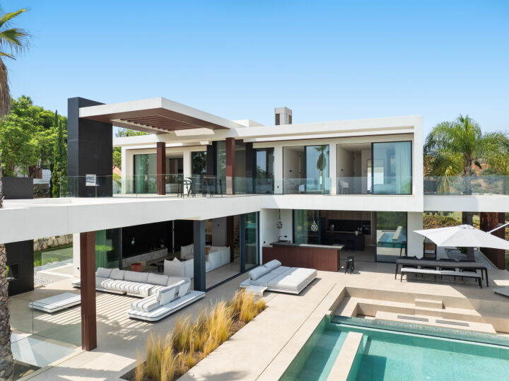 Villa Spectre - Modern Villa in Los Flamingos