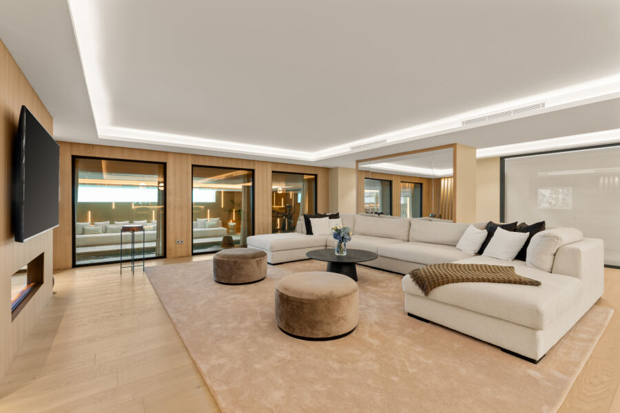 Villa Marusha - Sophisticated Andalusian Villa with Modern Design in Sierra Blanca