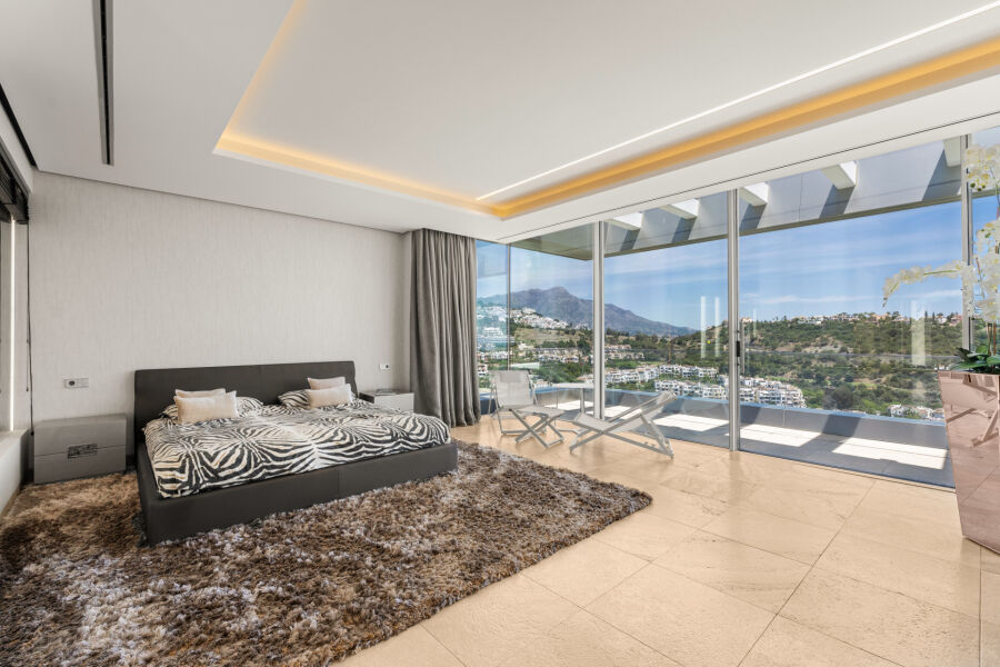 Villa Kasia - Modern Residence Framed by Sea and Mountain Views