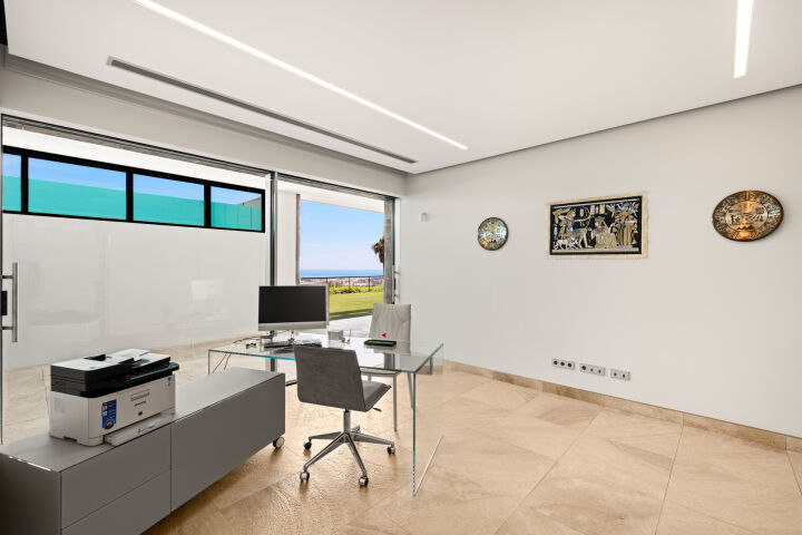 Villa Kasia - Modern Residence Framed by Sea and Mountain Views