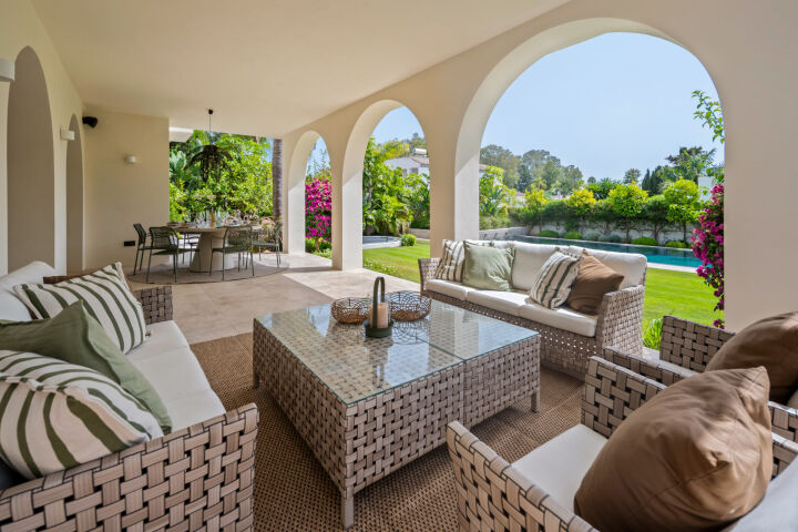 Linda Vista 240 - Charming Villa with Contemporary Flair