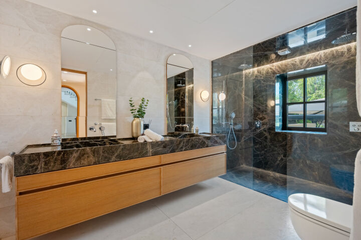 Linda Vista 240 - Charming Villa with Contemporary Flair