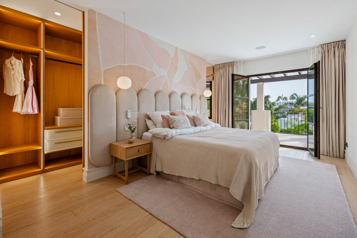 Linda Vista 240 - Charming Villa with Contemporary Flair