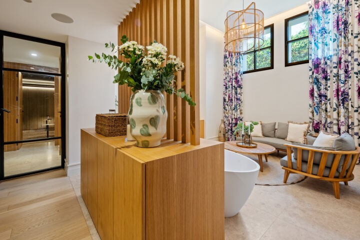 Linda Vista 240 - Charming Villa with Contemporary Flair