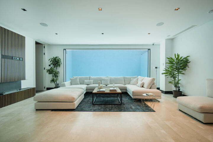 Villa Cypress - Impressive Property with Panoramic Views