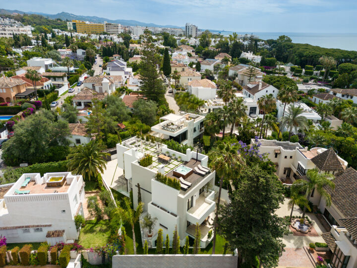 Villa Cypress - Impressive Property with Panoramic Views