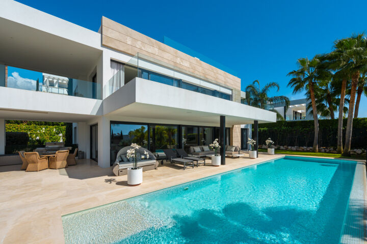 Los Olivos 14 - Luxurious Home in a Gated Community in Nueva Andalucia