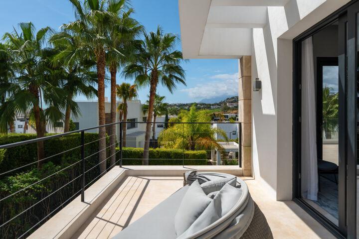 Los Olivos 14 - Luxurious Home in a Gated Community in Nueva Andalucia