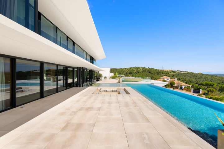 Villa Aldebaran - High-End Contemporary Villa with Panoramic Views in La Reserva, Sotogrande