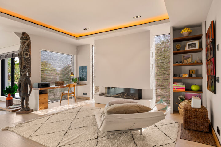 Villa Los Naranjos - Stylish Modern Home with Golf Views in Nueva Andalucía