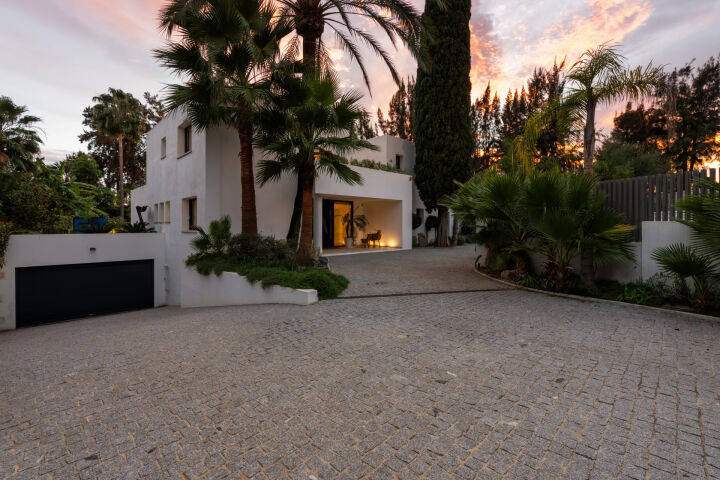 Isla Brisa - Elegant Golf Front Property in Las Brisas, Nueva Andalucía
